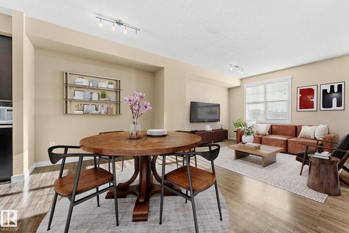 Photo de la propriété: 8315 180 Avenue NW 30 AB T5Z 0J2