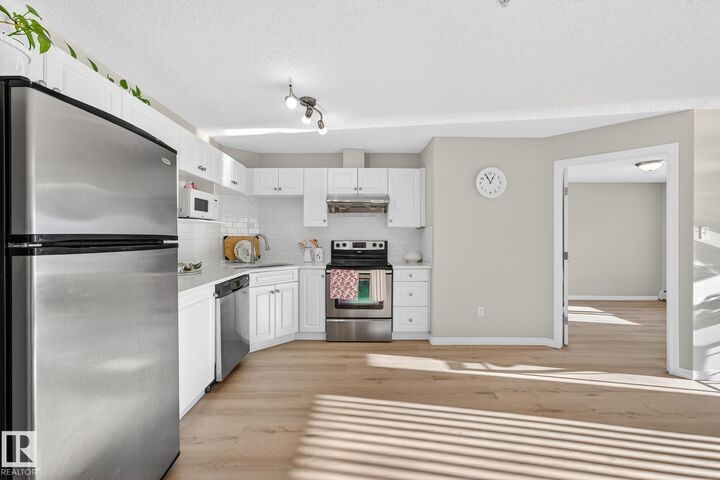 Property Photo:  7327 South Terwillegar Drive NW 7126  AB T6R 0L8 