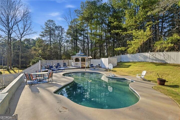 Property Photo:  1445 Squire Lane  GA 30041 