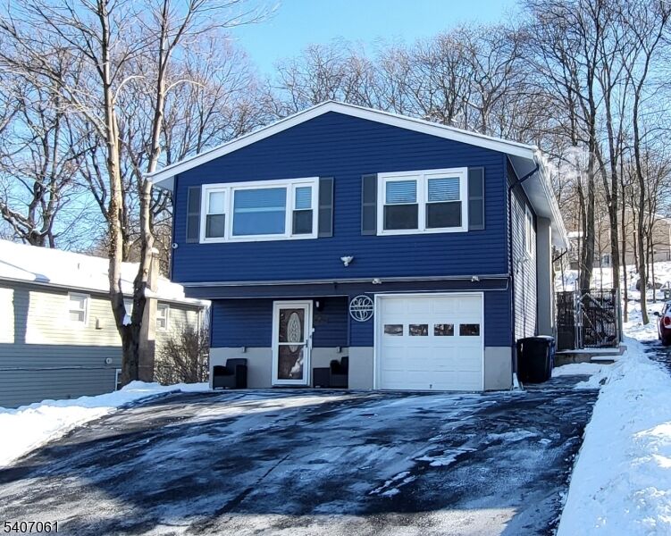 Property Photo:  47 Cherokee Ave  NJ 07866 