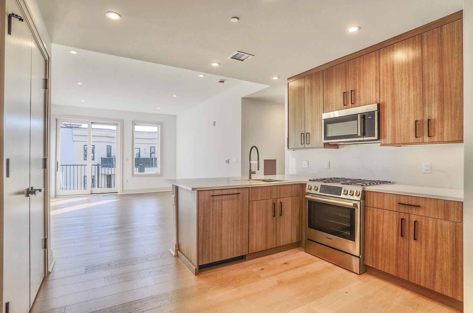 Property Photo:  921 Madison St 503  NJ 07030 