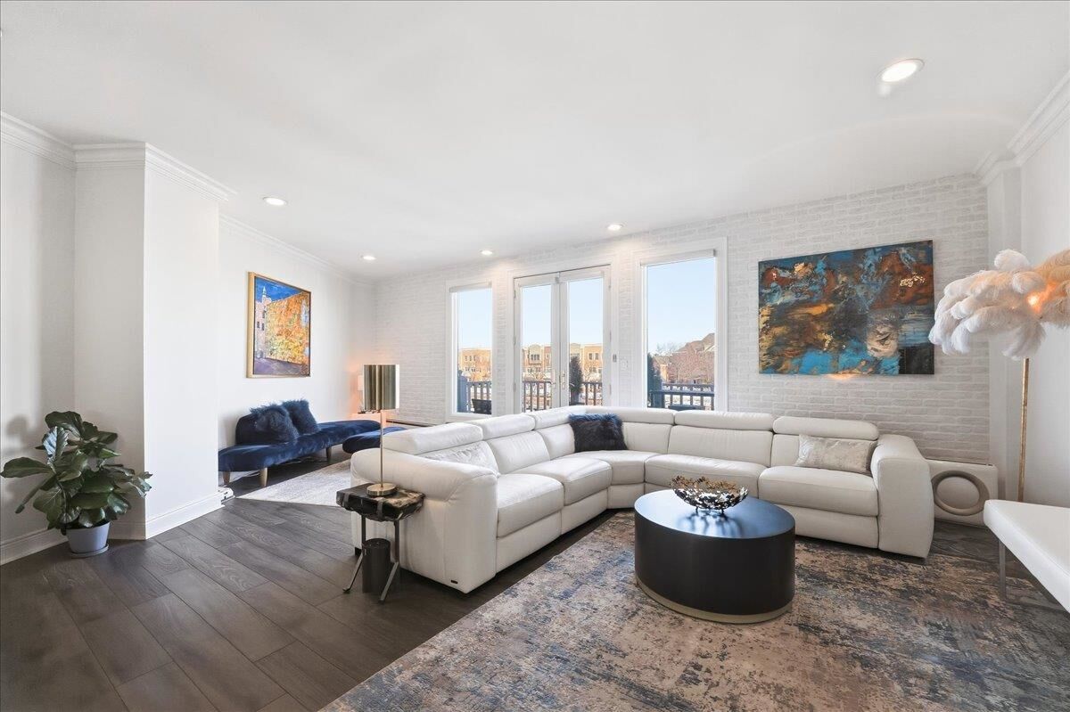 Property Photo: 109 Shearwater Ct East 21 NJ 07305