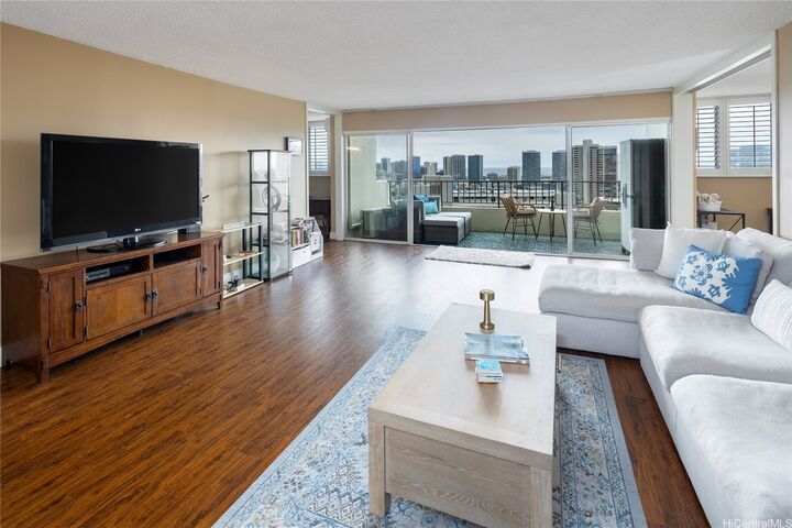 Property Photo:  927 Prospect Street 1103  HI 96822 