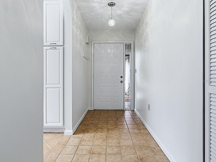 Property Photo:  104 Waterwood Drive  FL 34797 