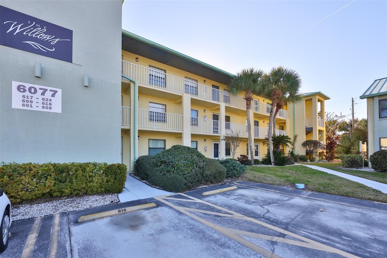 Property Photo: 6077 113th Street 610 FL 33772