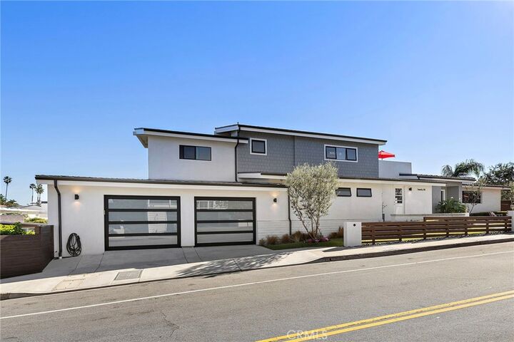 Property Photo:  2030 Calle De Los Alamos  CA 92672 