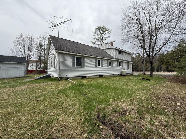 Property Photo:  37 Pleasant Street  ME 04463 