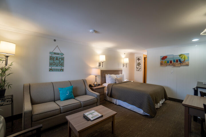 Property Photo: 733 Post Road 212 ME 04090