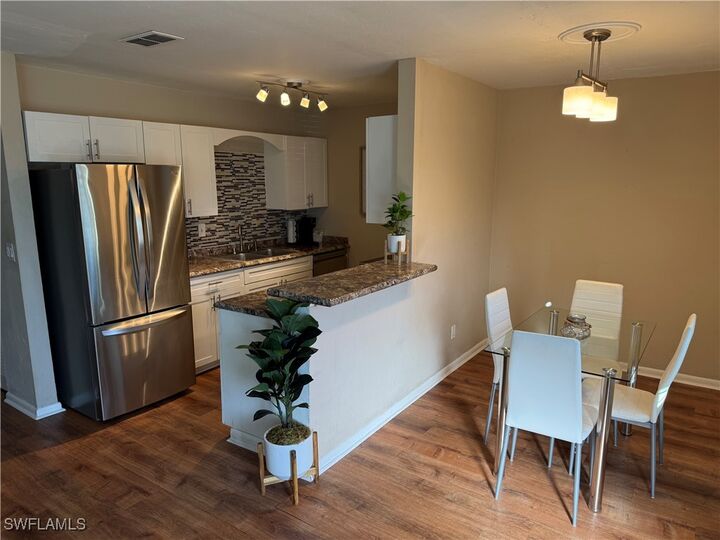 Property Photo: 2855 Van Buren Avenue FL 34112