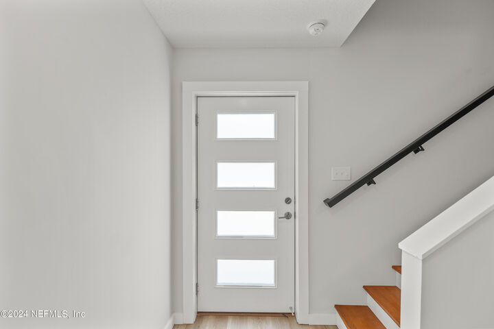 Property Photo: 223 19th Avenue N FL 32250