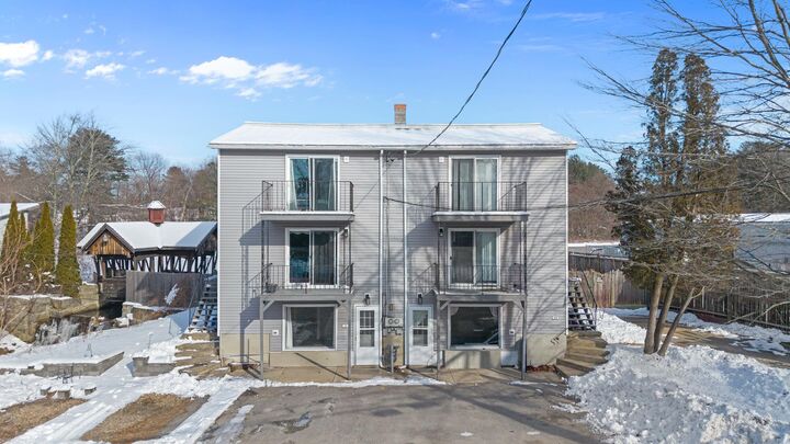 Property Photo:  12 Melendy Road  NH 03051 