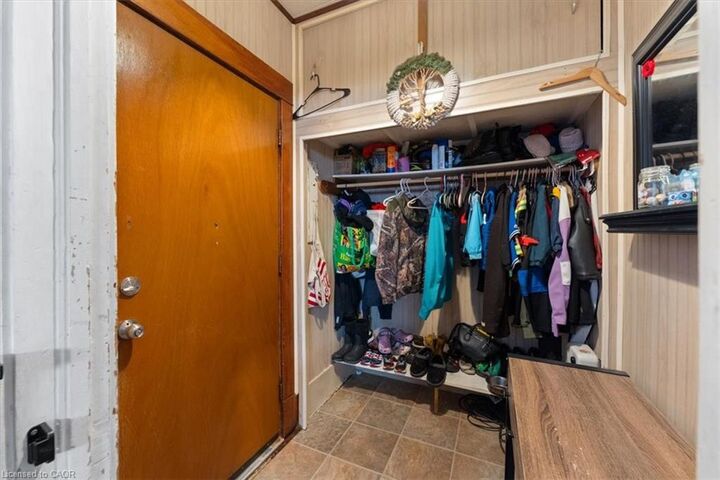 Property Photo: 189 Kent Street S ON N3Y 2Y2