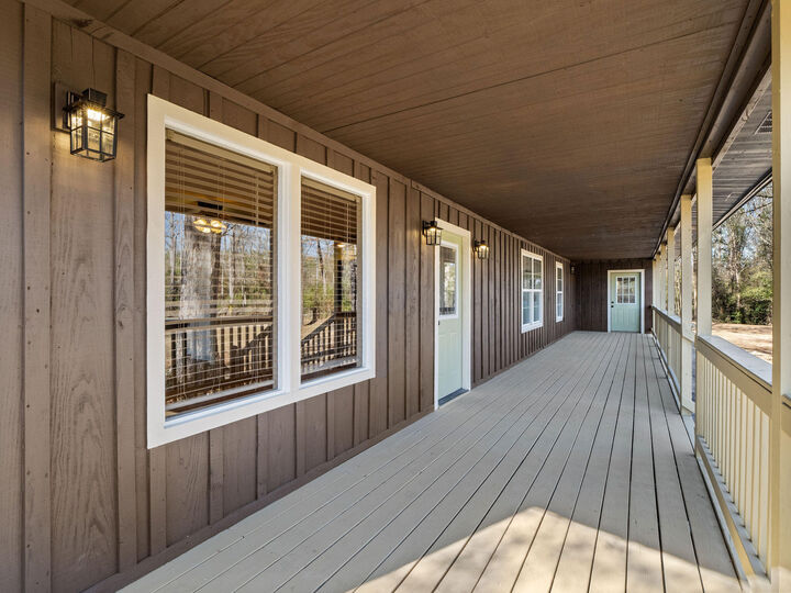 Property Photo: 116 Nixon Rd LA 70662