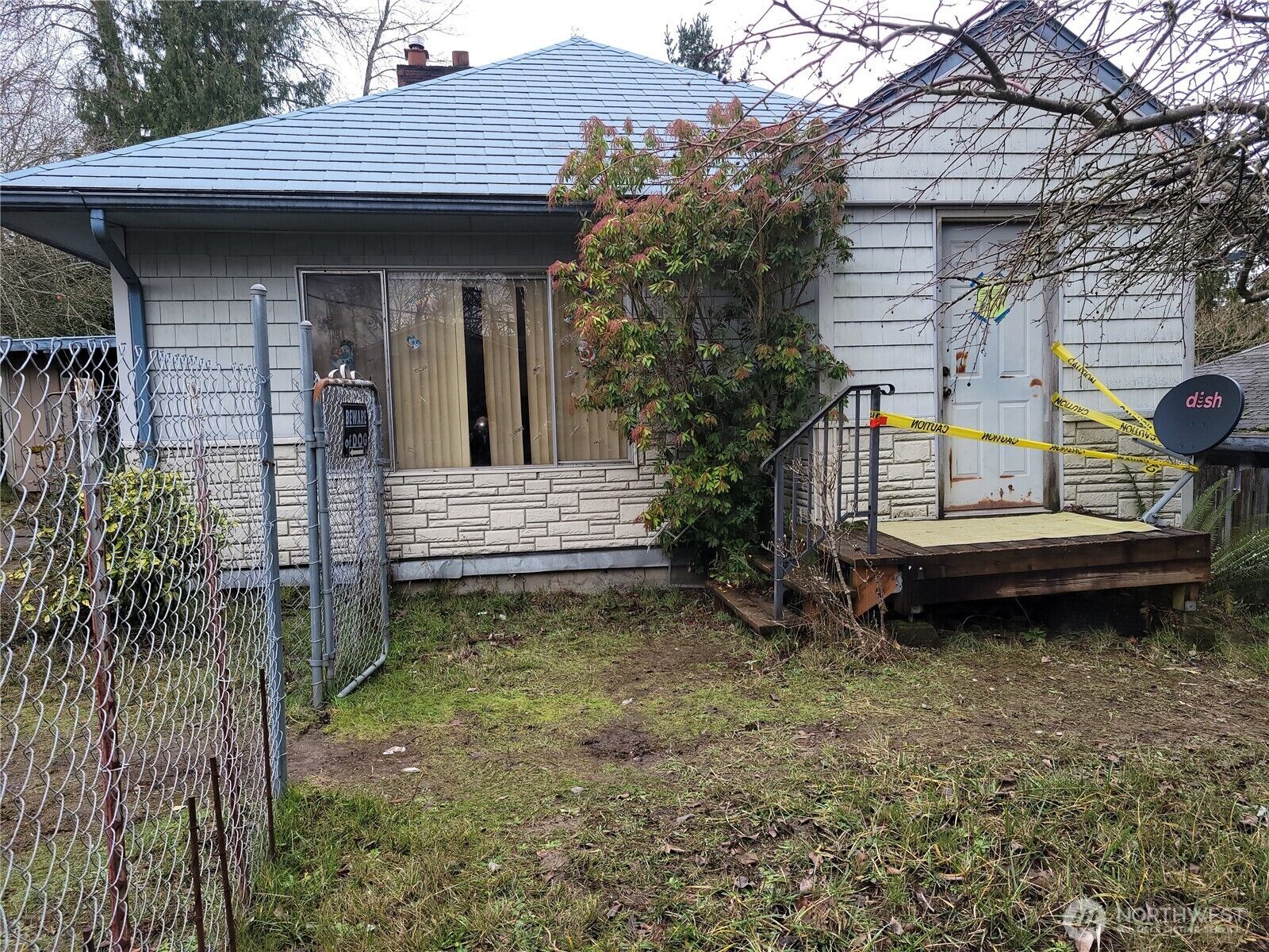 Property Photo:  13715  45th Avenue S  WA 98168 