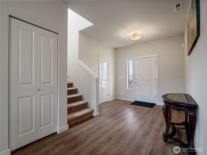 Property Photo: 460 Partlon St WA 98321