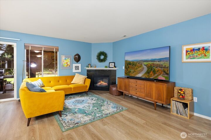 Property Photo: 4126 214th Street SW C WA 98043