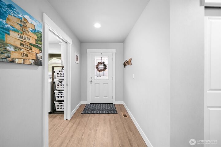 Property Photo:  88  Emma Drive  WA 98801 