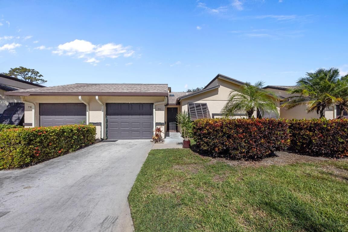 Property Photo: 7 Ridge Pointe Drive C FL 33435