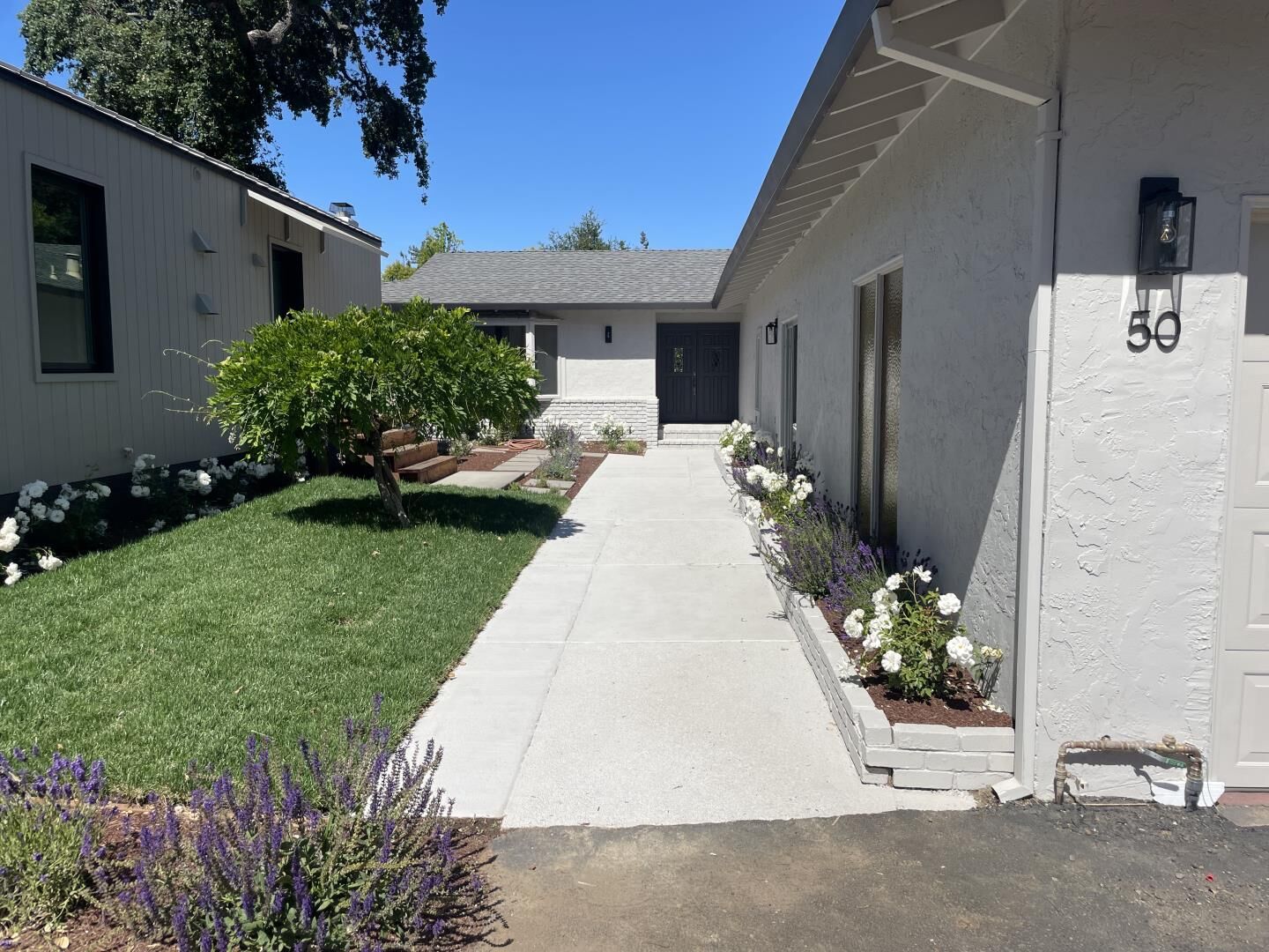 Property Photo:  50 Los Altos Avenue  CA 94022 