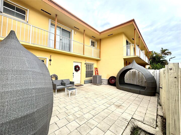 Property Photo: 8384 SW 154th Ave 68 FL 33193