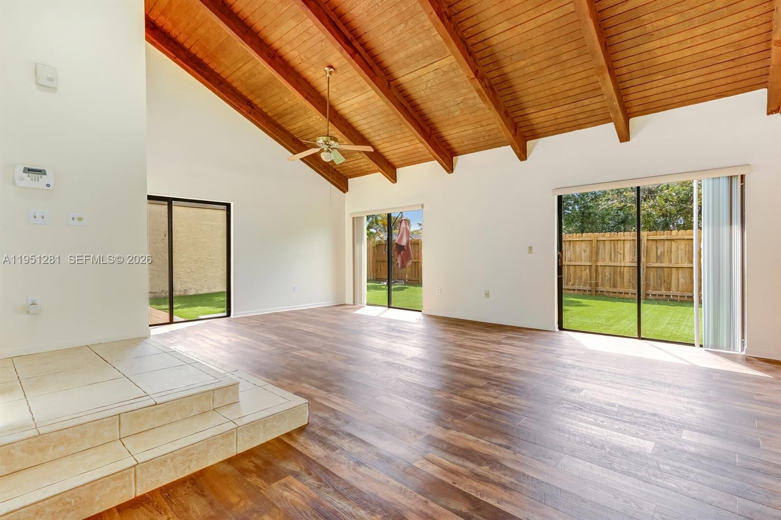 Property Photo:  7528 SW 95th Pl  FL 33173 