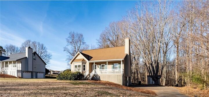 Property Photo:  1113 Ridgecliff Drive  NC 27045 