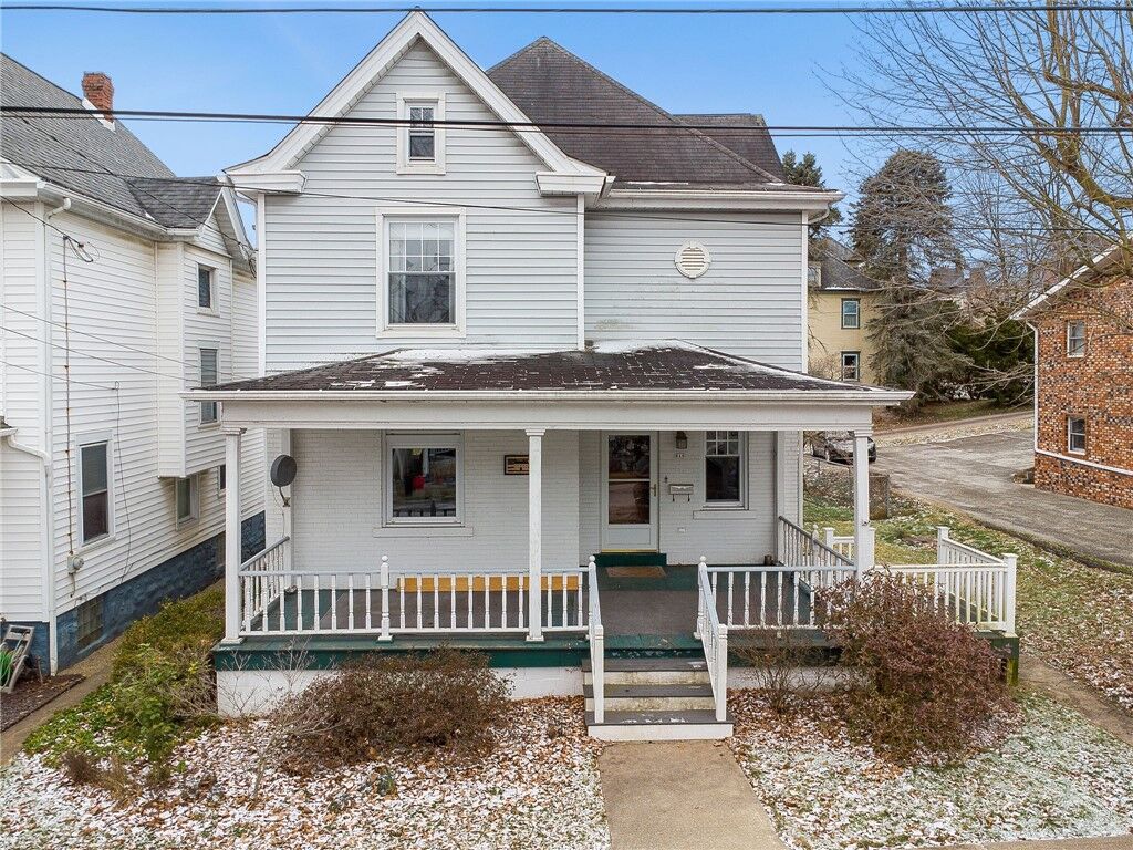Property Photo:  618 State Street  PA 15601 