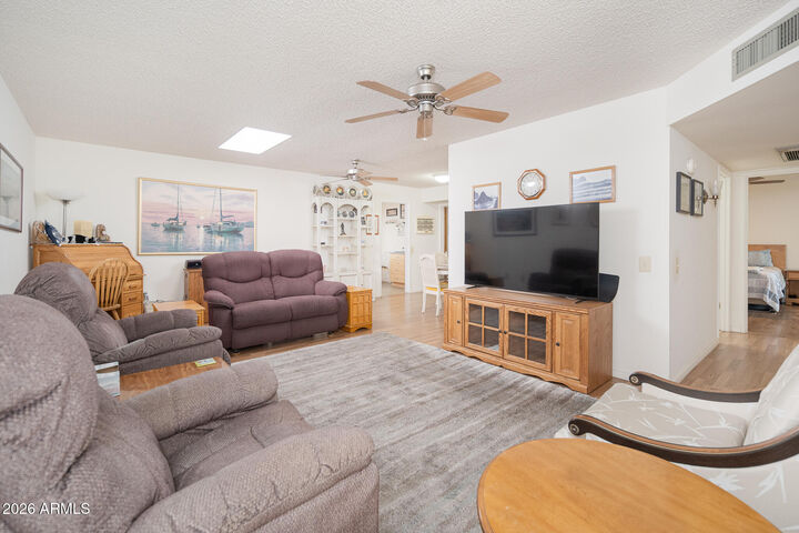 Property Photo: 10539 W Palmeras Drive AZ 85373