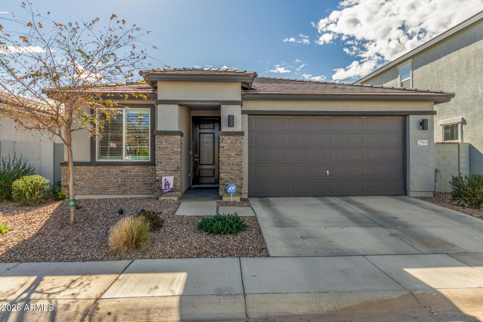 Property Photo:  2709 E Houston Avenue  AZ 85119 