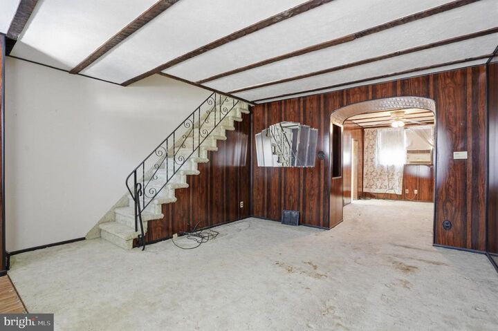 Property Photo: 1008 E Cheltenham Avenue PA 19124