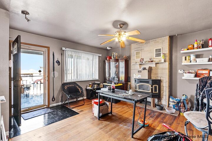 Property Photo:  1409 W Jefferson Rd  WY 82007 