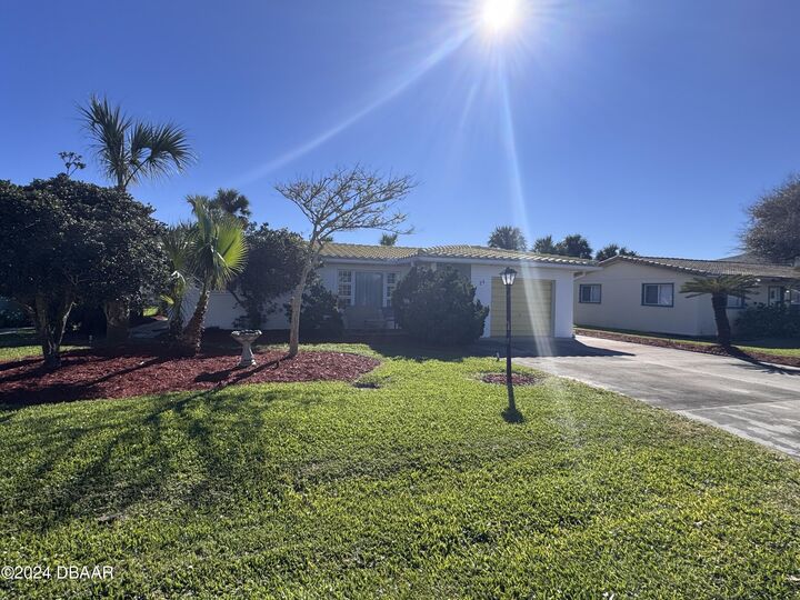 Property Photo:  24 Dolphin Avenue  FL 32176 