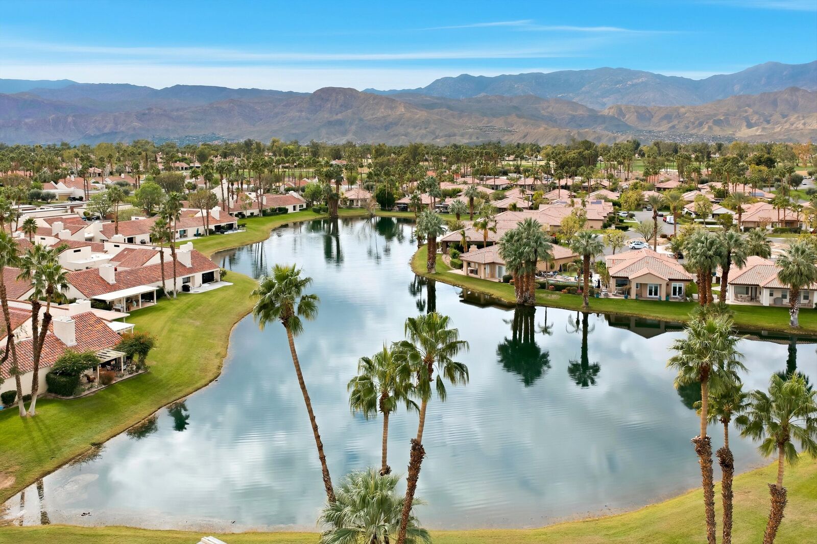 Property Photo: 444 Sunningdale Drive CA 92270