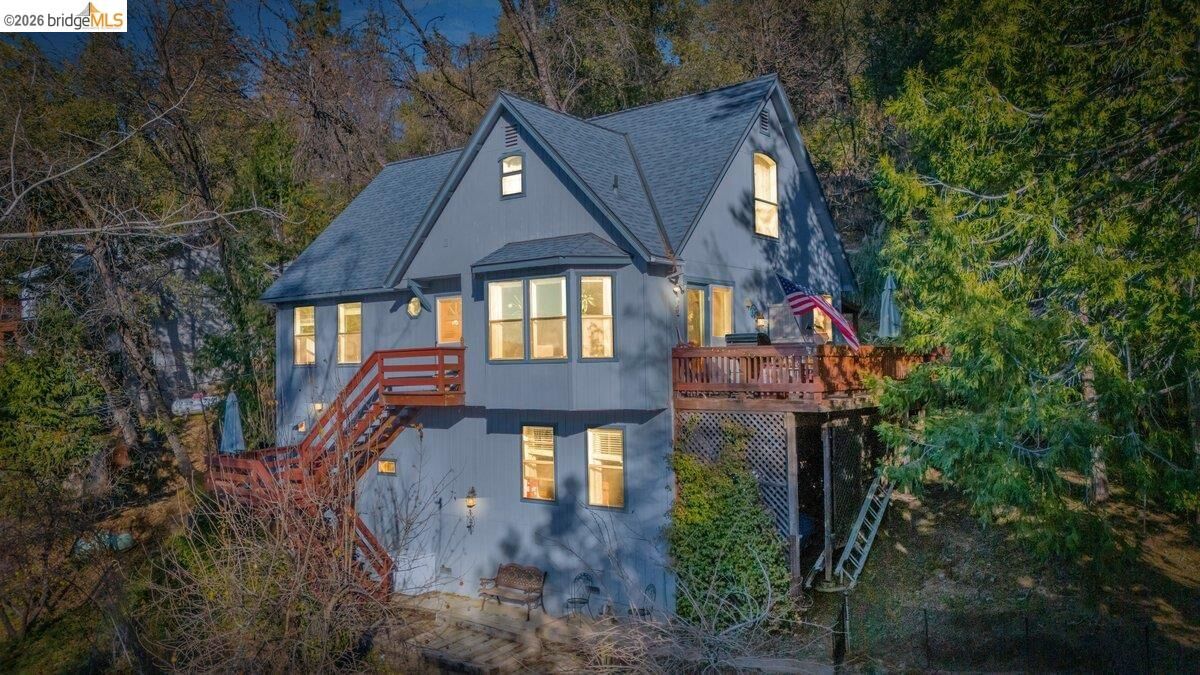 Property Photo:  20550 Ponderosa Way  CA 95379 