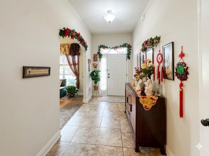 Property Photo:  223 Paradise Palm Circle  FL 32536 