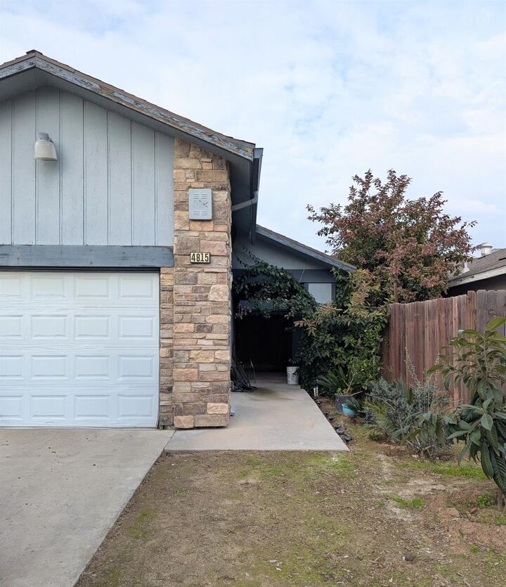 Property Photo:  4815 E Geary Street  CA 93725 