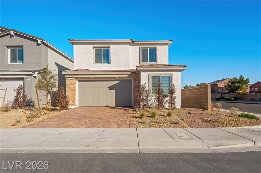 Property Photo:  