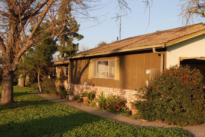 Property Photo:  6195 11th Avenue  CA 93230 