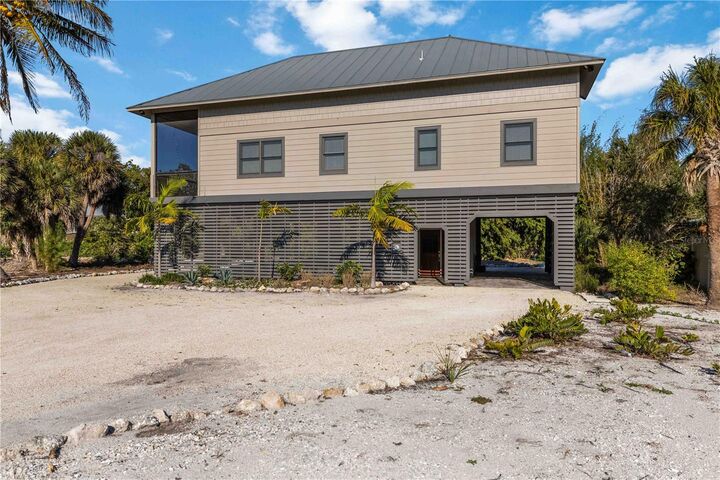 Property Photo:  120 Gasparilla Way  FL 33946 