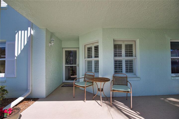 Property Photo: 5725 Greenwood Avenue 3103 FL 34287