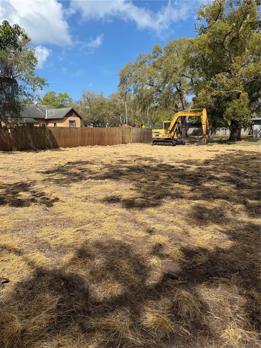 Property Photo: 1007 Jones Street FL 33755