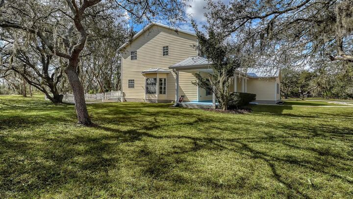 Property Photo:  9922 289th Street E  FL 34251 