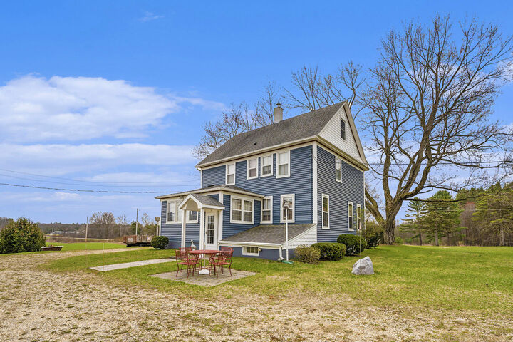 Property Photo:  5233 124th Avenue  MI 49408 