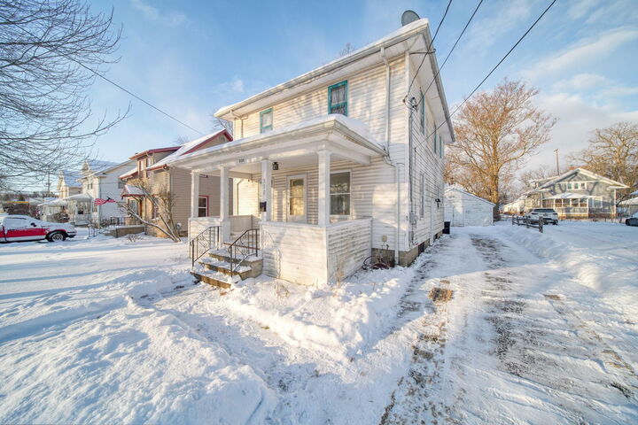 Property Photo: 330 N West Avenue MI 49201