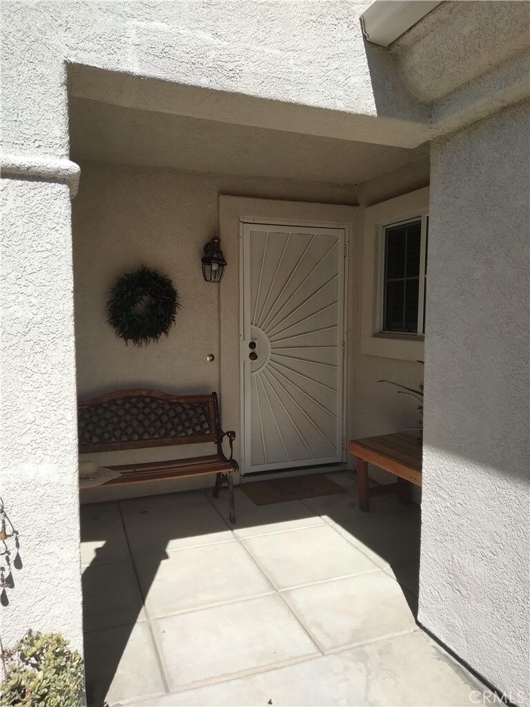 Property Photo:  40672 Corte Albara  CA 92562 