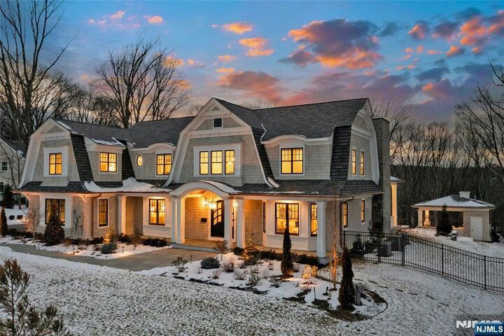 Property Photo:  396 Knollwood Road  NJ 07450 