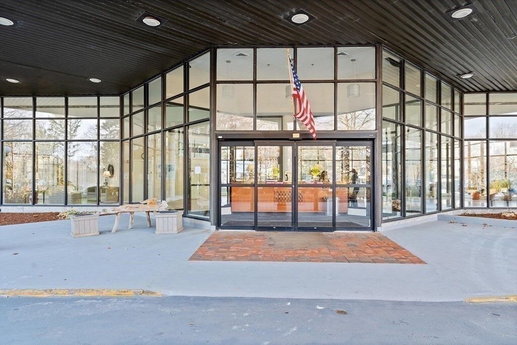 Property Photo:  250 Hammond Pond Parkway 1205N  MA 02467 