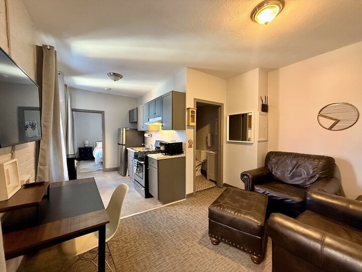 Property Photo:  70 Russell 3  MA 01609 