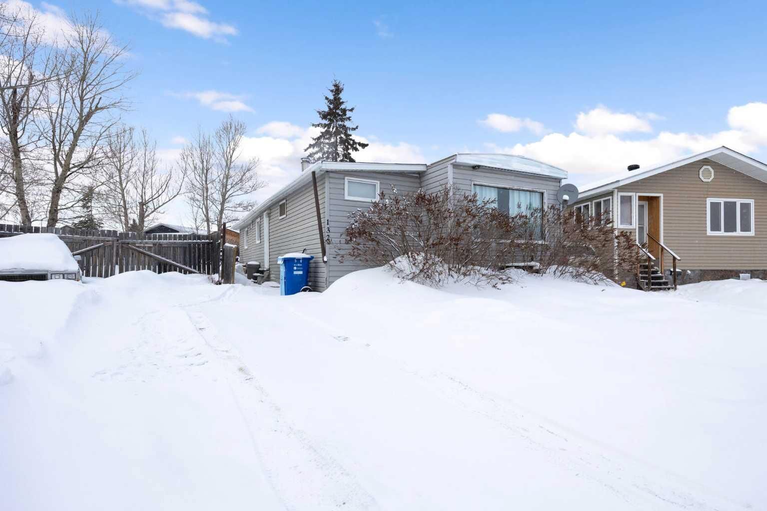 Property Photo:  132 Greenfield Place  AB T9H 2M1 