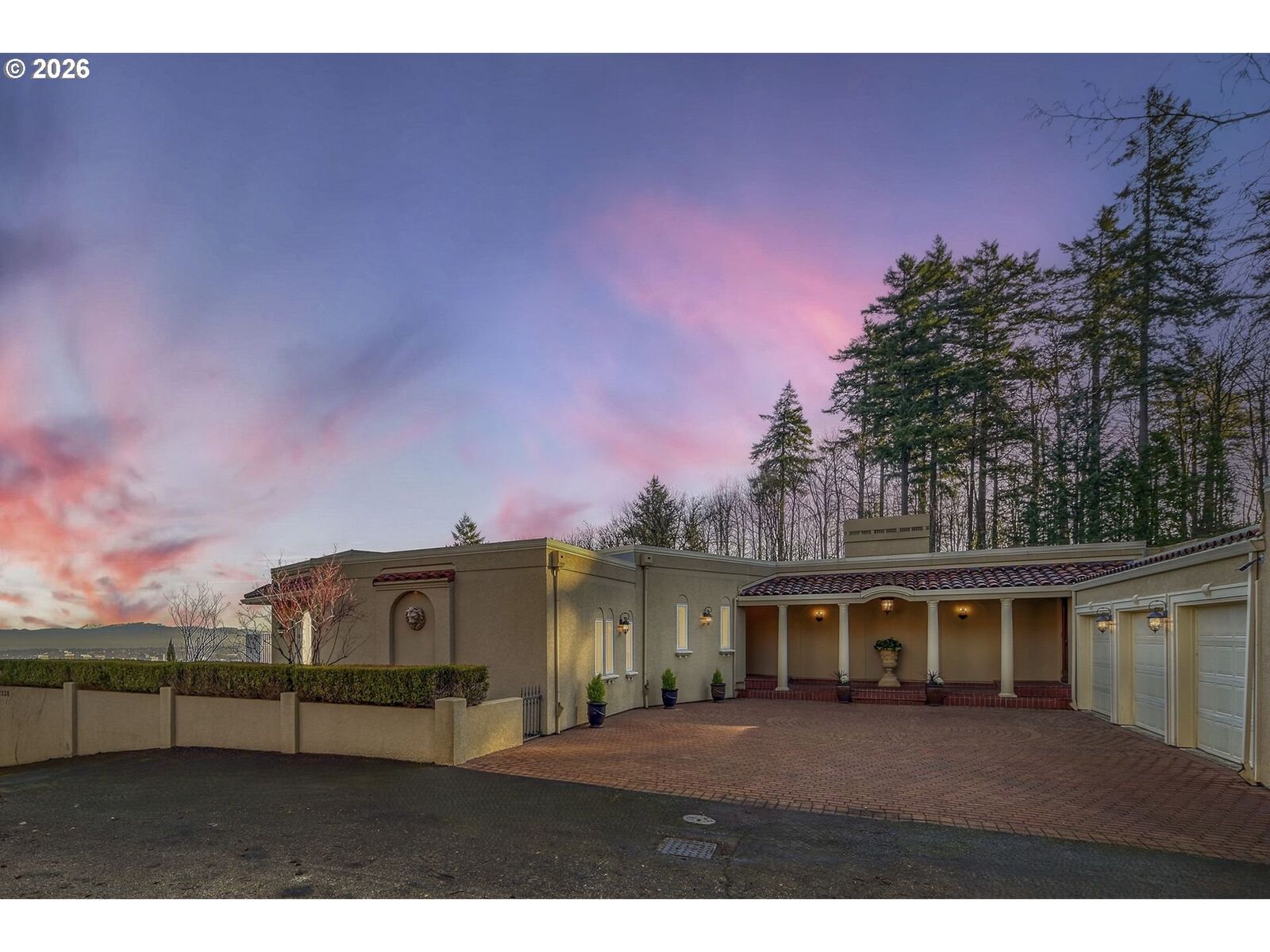 Property Photo: 2338 SW 15th Ave OR 97201